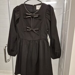 Chic Black Dress with Bow Details